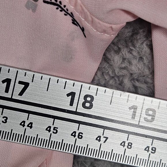 Light Pink Floral Button-Down Shirt With Chest Pockets & Long Sleeves By Sioni - Picture 9 of 12